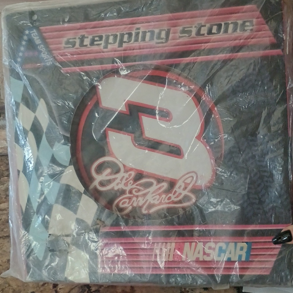 Dale Earnhardt 12" stepping Stone Decor original packaging brand new